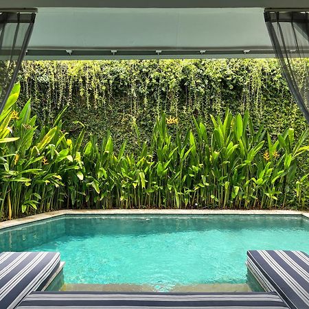 Ozamiz Villa Seminyak By Villas R Us Exterior foto