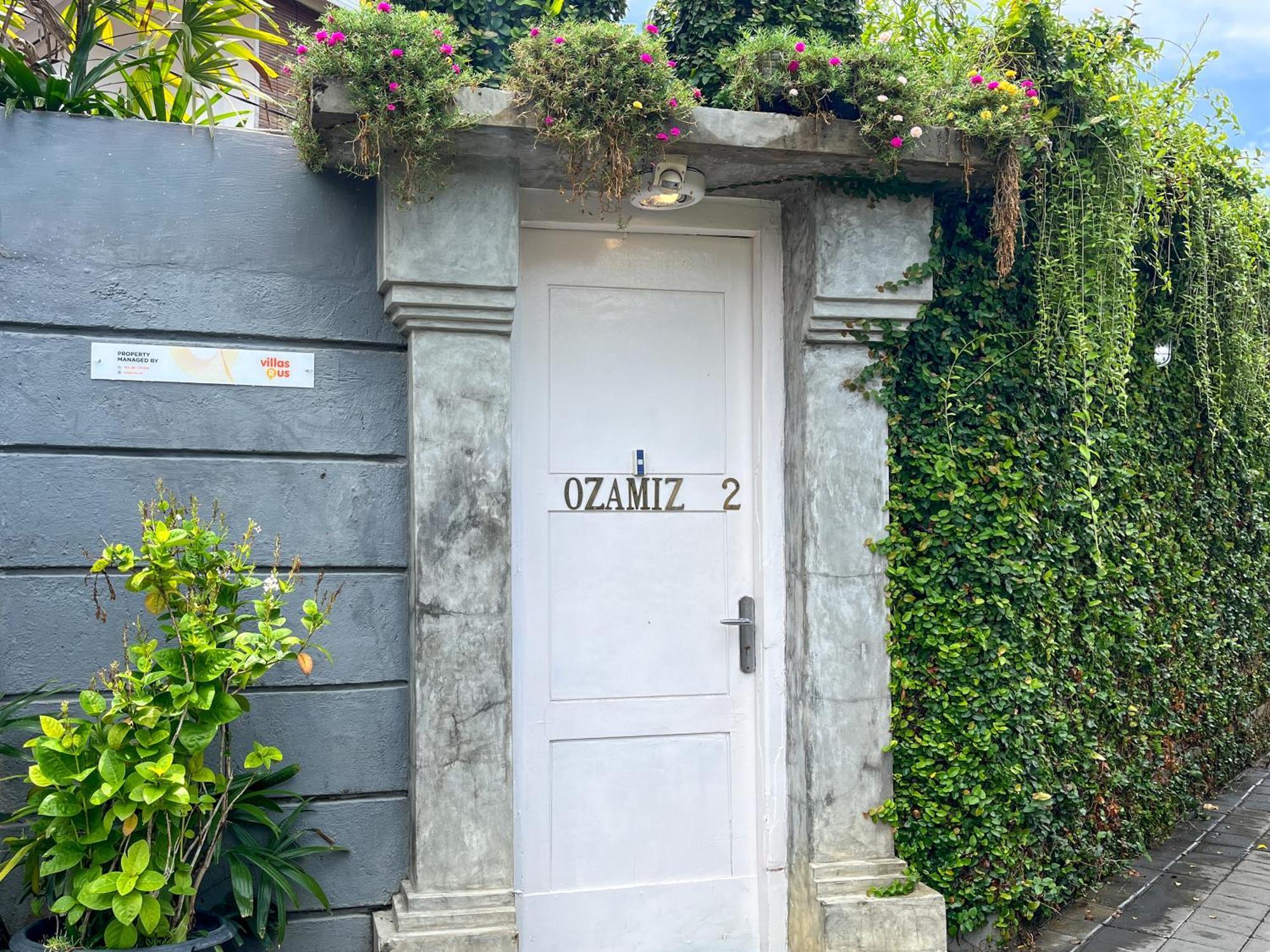 Ozamiz Villa Seminyak By Villas R Us Exterior foto